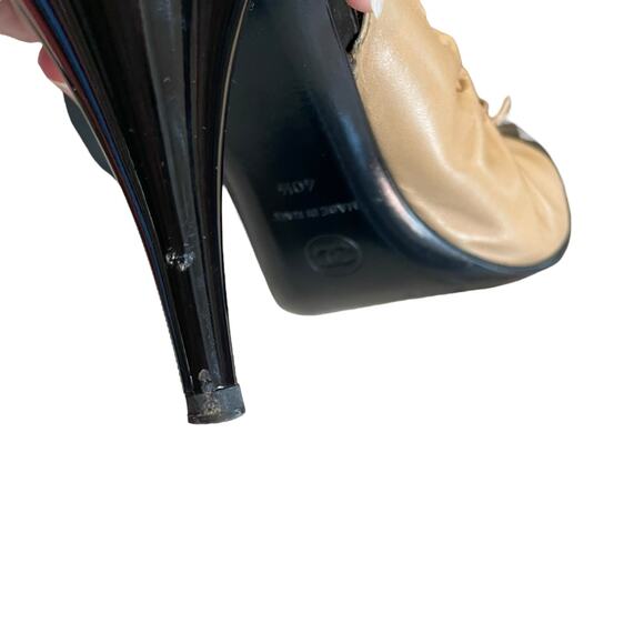 Chanel Tan Gathered Leather Black Toe Cap Slingback Heels FR 40.5 / US 9.5 AS IS - Picture 6 of 11